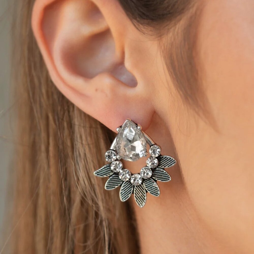 Paparazzi Jewelry Accessories - Crystal Canopy - White Earrings - Vintage